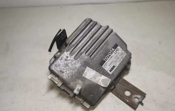 Toyota Corolla E120 E130 Power steering control unit/module 8965002010