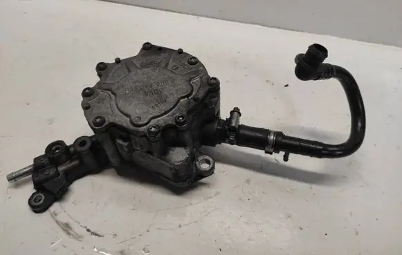 Audi A4 S4 B6 8E 8H Vacuum pump 038145209C V100