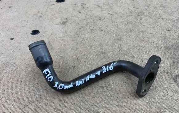BMW 5 F10 F11 Oil cooling pipe 7823287 11657823287 11427800612