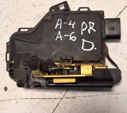 Audi A4 S4 B6 8E 8H Front door lock PA66304GF