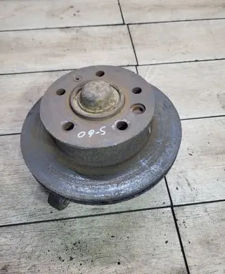 Mercedes-Benz Sprinter W901 W902 W903 W904 Front wheel hub