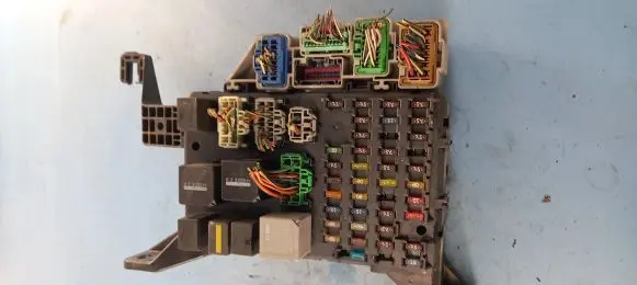 Ford Mondeo Mk III Central body control module