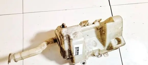 Mitsubishi Colt Windshield washer fluid reservoir/tank 45r00