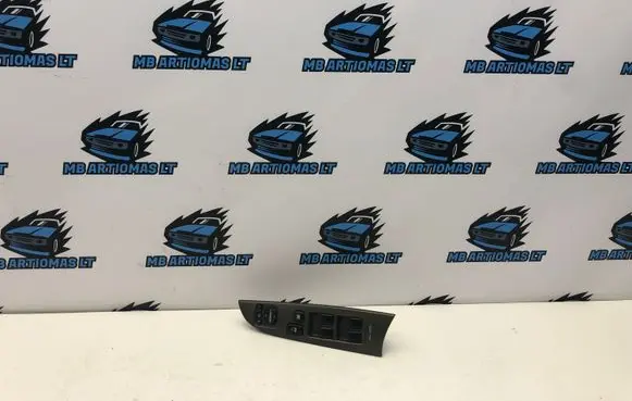 Lexus IS 220D-250-350 Electric window control switch 8404053080