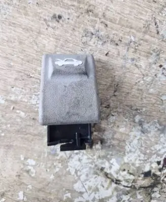 KIA Sorento Engine bonnet (hood) release handle