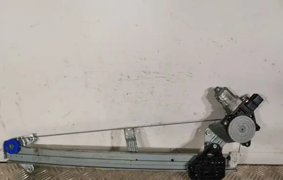 Subaru Forester SJ Front door window regulator with motor 407260
