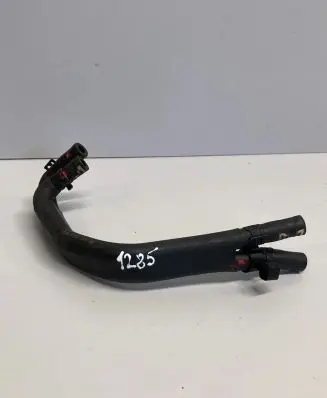 Volkswagen PASSAT B6 Engine coolant pipe/hose 1K0122447T