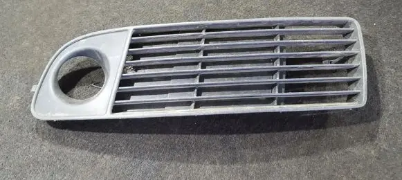 Audi A6 S6 C5 4B Front bumper lower grill 4B0807681J