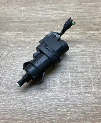 Ford Focus Brake pedal sensor switch 3M5T13480AC