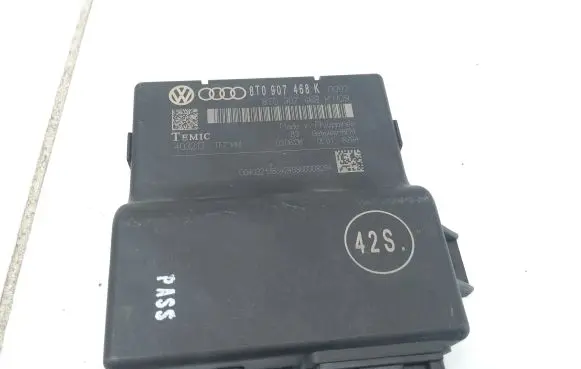 Audi A4 S4 B8 8K Gateway control module 8T0907468