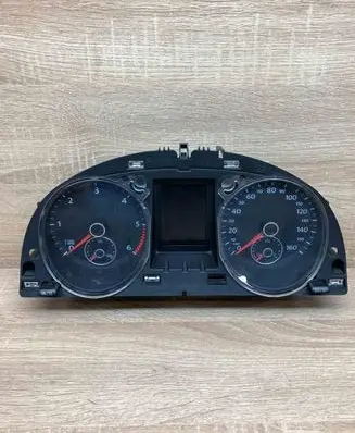 Volkswagen PASSAT B7 Speedometer (instrument cluster) 3AA920970J A2C53219792
