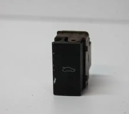Audi A4 S4 B7 8E 8H Tailgate/boot open switch button 8E2959831