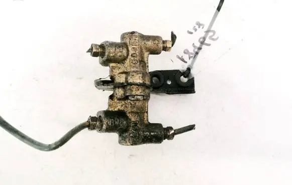 Master brake cylinder
