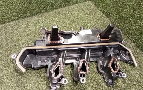 Renault Master III Intake manifold 118305765R 3345