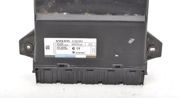 Volvo C70 Central locking relay 31252254