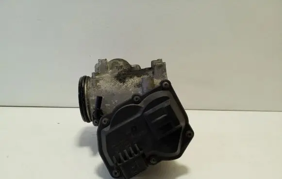 Jaguar XE EGR valve G4D35H273AB 704923080