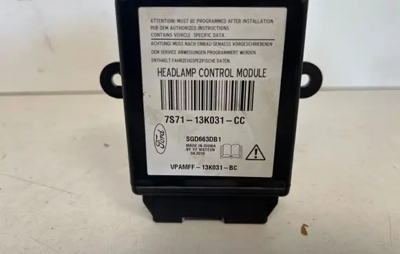 Ford Kuga II Light module LCM 7S7113K031CC SGD663DB1
