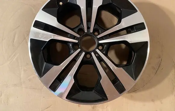 Mercedes-Benz GLB x247 R18 alloy rim 