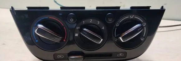 Mitsubishi Space Star Climate control unit 7820A867
