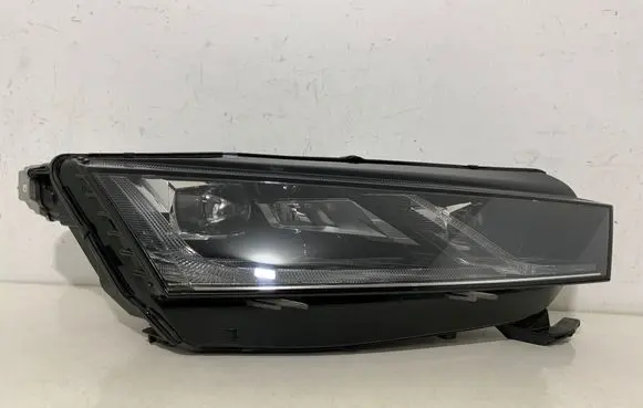Skoda Octavia Mk4 Headlight/headlamp 5E4941016A