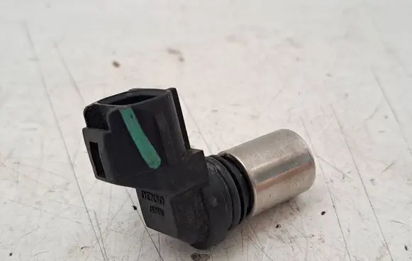 Toyota Avensis T270 Camshaft position sensor 0296000740 9091905029