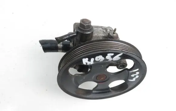 Mitsubishi Space Star Power steering pump 