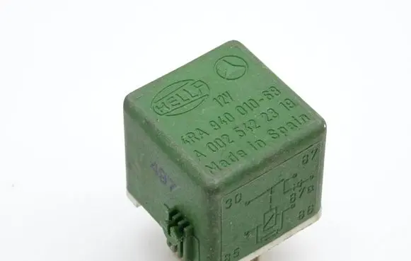 Mercedes-Benz E W211 Other relay A0025422319