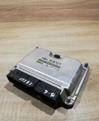 Volkswagen PASSAT B5 Engine control unit/module ECU 038906019EB 0281010553