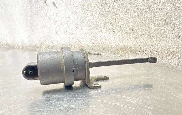 Opel Astra J Valve vacuum 4010992E