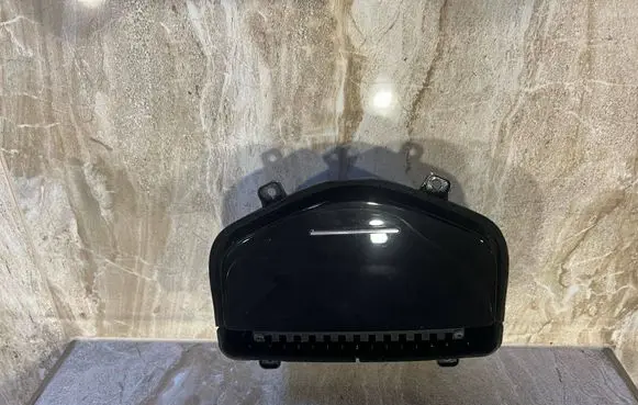 Maserati Ghibli Glove box central console 670011129 105088626