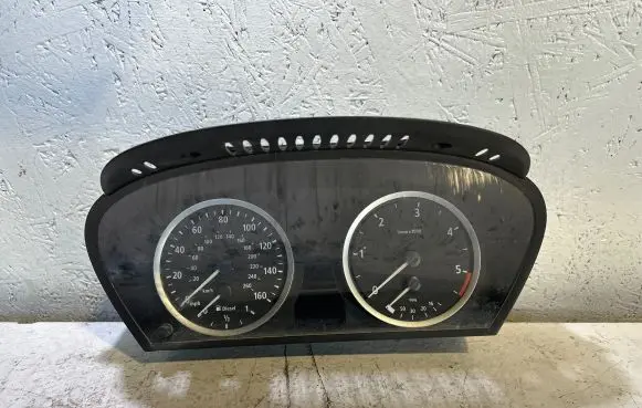 BMW 5 E60 E61 Speedometer (instrument cluster) 62116958601 110080213 210372004962