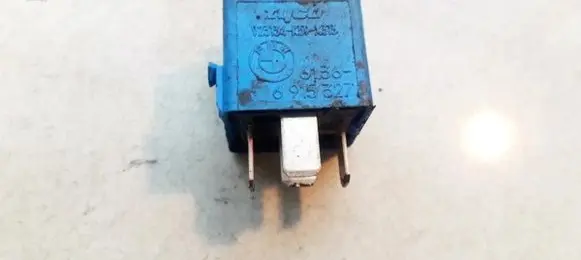BMW 5 E39 Other relay 61366915327 v23134-k59-x313