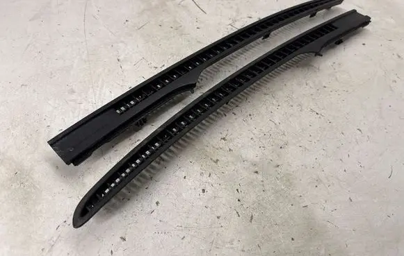 Infiniti QX30 Dashboard air vent grill cover trim 687435DF0B 687425DF0B T0517277