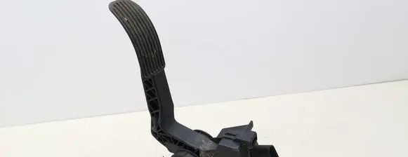 Mercedes-Benz Vito Viano W638 Accelerator throttle pedal A9013000504