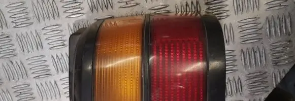 Volkswagen PASSAT B3 Rear/tail lights 333945257