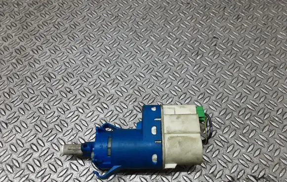 Mazda 3 I Brake pedal sensor switch 3M5T9C872AB