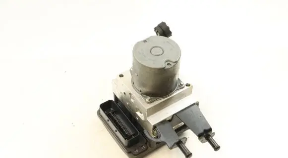 BMW 6 E63 E64 ABS Pump 6783362 6783360