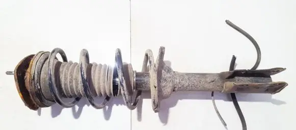Toyota Yaris Front shock absorber/damper 20333244