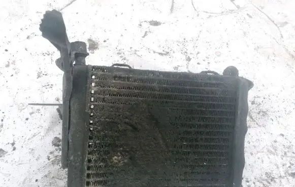 BMW 5 E39 Engine oil radiator 2330321742 23.303.21742
