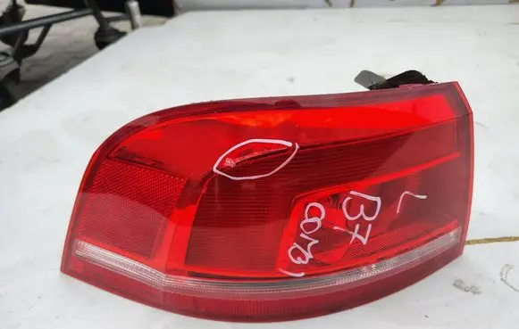 Volkswagen PASSAT B7 Rear/tail lights 3AF945095C