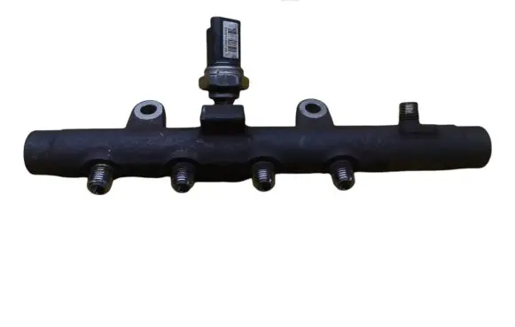 Renault Megane II Fuel main line pipe 8200815617 A2C20001221