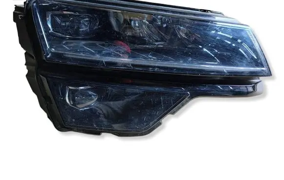 Skoda Karoq Headlight/headlamp 57B941016B 0020517605