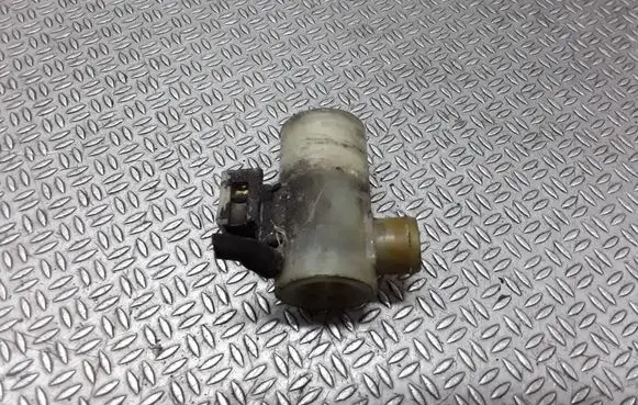 Honda HR-V Windscreen/windshield washer pump