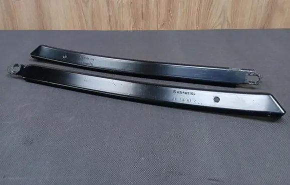 Mercedes-Benz E A207 Front bodywork piece 2076281224 A2076281224 A2076281124