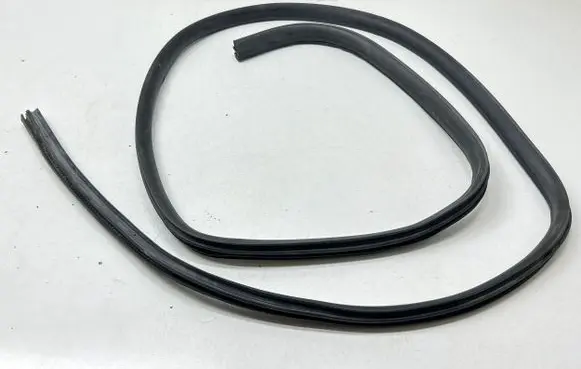 Volkswagen Transporter - Caravelle T6 Front door rubber seal 7E0837911B