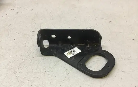 Alfa Romeo Stelvio Radiator mount bracket 00505406110