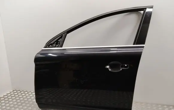 Volvo XC60 Front door