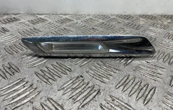 BMW 5 F10 F11 Front fender indicator light 7154167 7154169