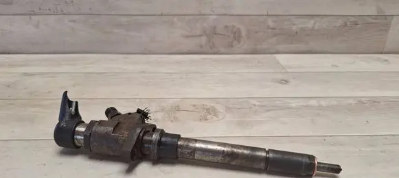 Volvo V50 Fuel injector 9657144580
