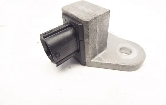 Nissan Qashqai+2 Airbag deployment crash/impact sensor